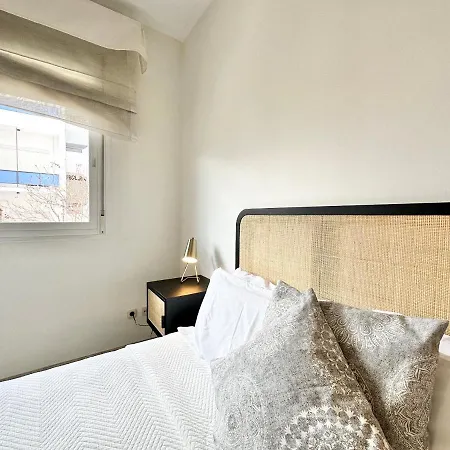 Center - Eaw Homes * Marbellac